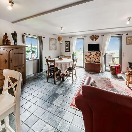 Tranquil Holiday Home In Mont With Bubble Bath Dış mekan fotoğraf
